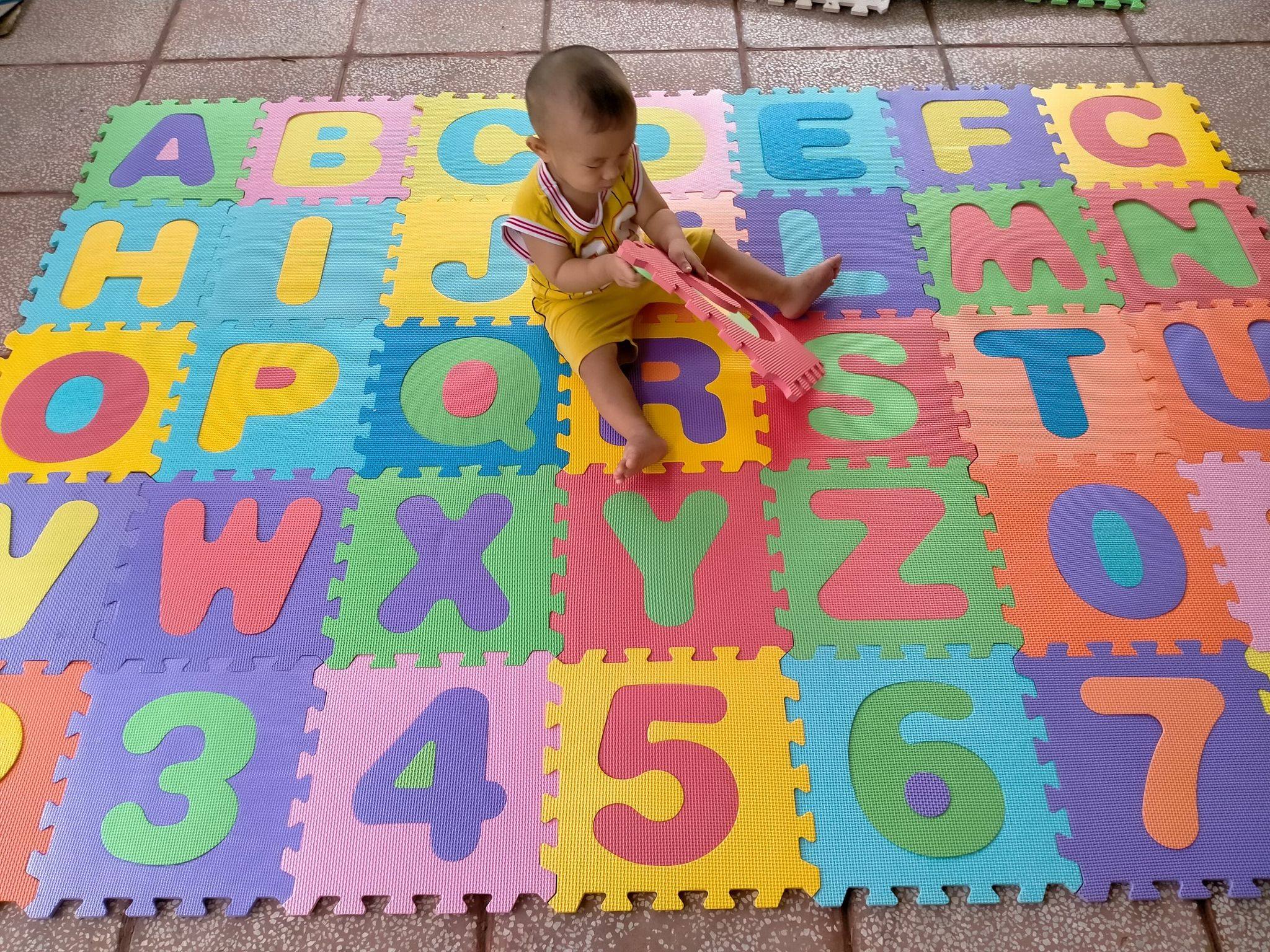Bộ thảm xốp 30x30 36 chữ cái và chữ số cho bé tha hồ vui chơi