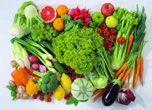 Nên ăn nhiều rau xanh, trái cây giúp sức khỏe mau hồi phục