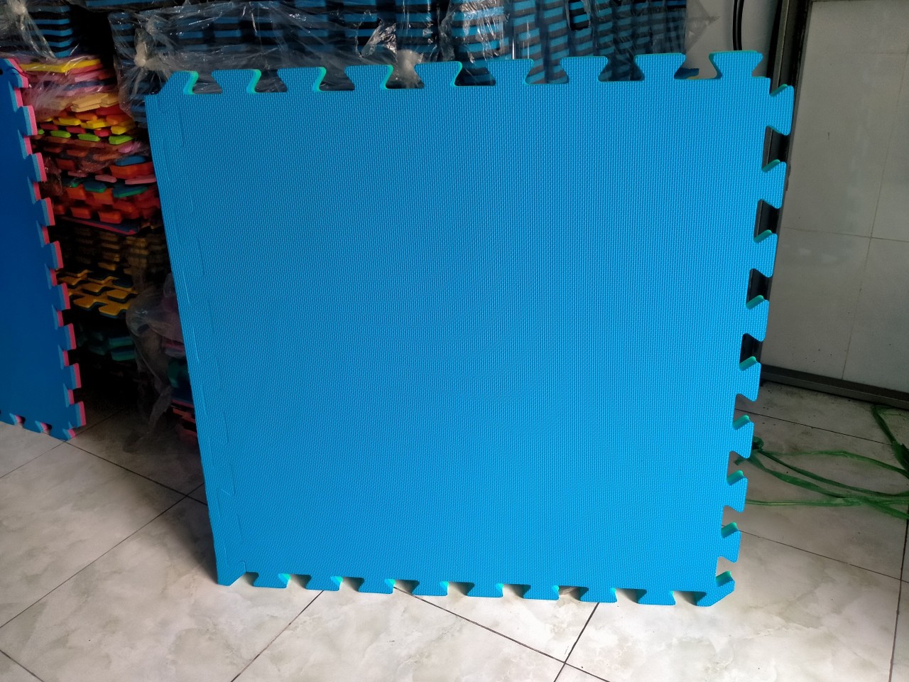 thảm xốp tập võ 1mx1mx2,6cm màu xanh dương